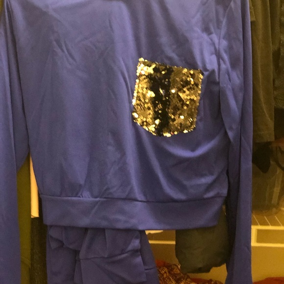 Two piece women’s outfit with sequence - Picture 1 of 1